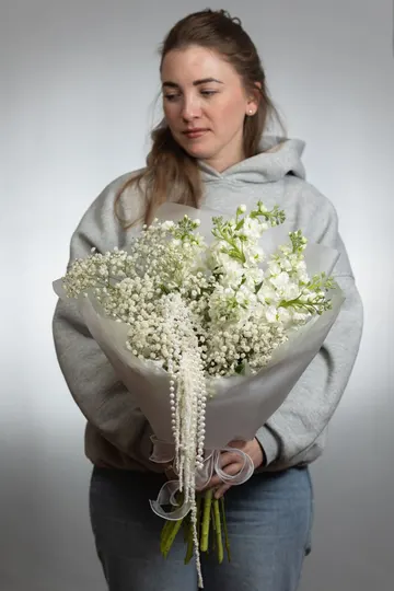 Дуо букет маттиола и гипсофила фото 3