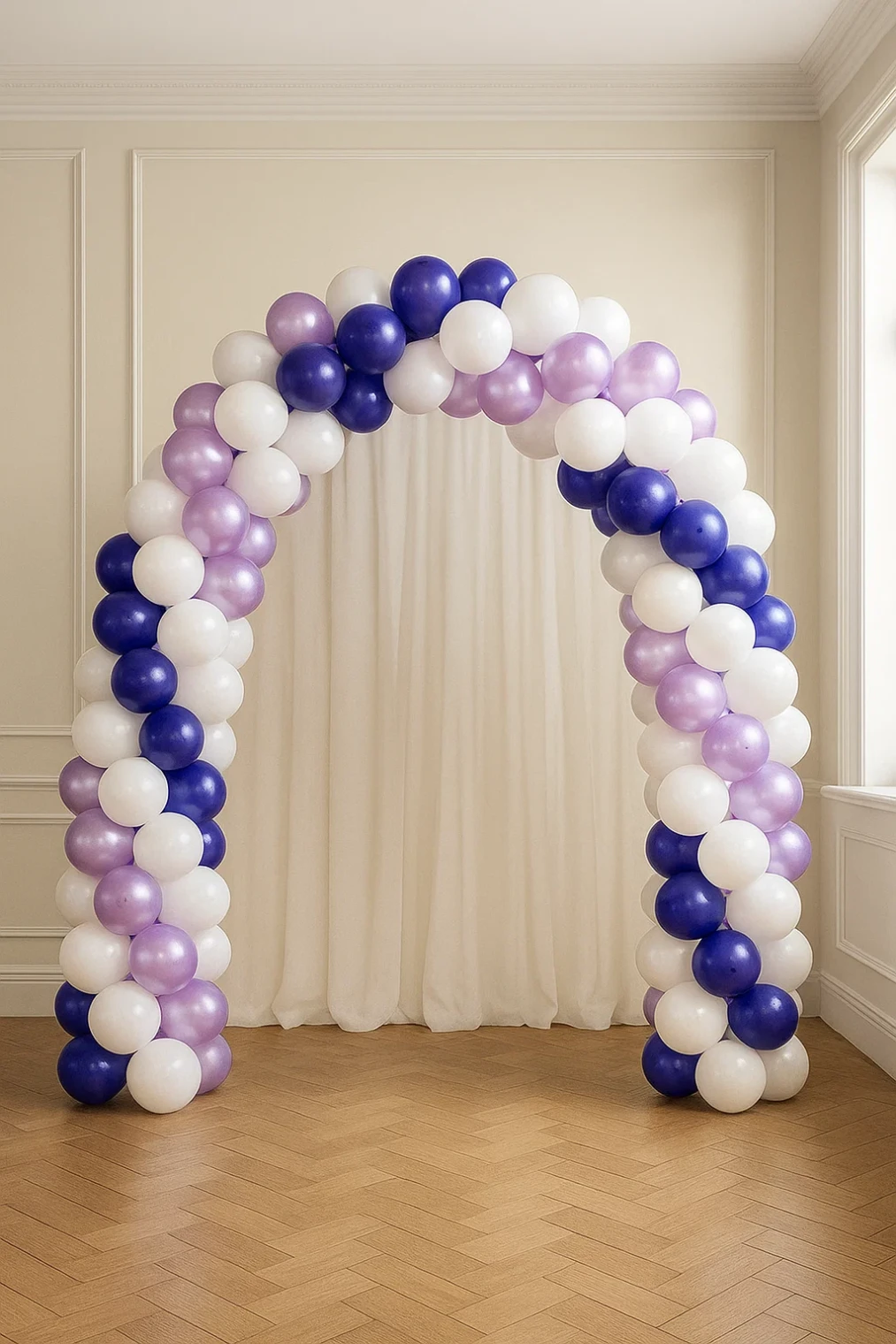 Арка из шаров Бело-фиолетовая Арка из шаров Бело-фиолетовая