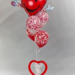 Обнимашки с фонтаном из шаров