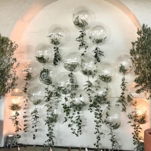 Стена из кристальных шаров "Баблс"