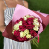 Букет красных и белых роз 25 шт Кения 50 см