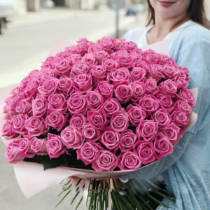Букет розовых роз 101 шт Россия 50 см