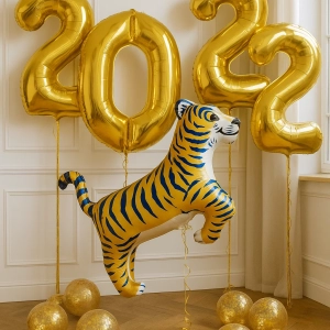 Фотозона из шаров 4 цифры и фигура