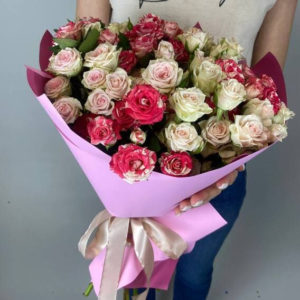 15 кустовых роз "Ассорти"