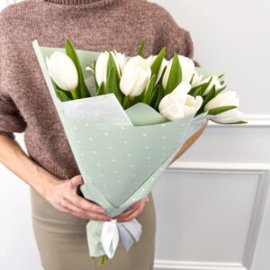 Комбо набор с тюльпанами и шарами фото 2