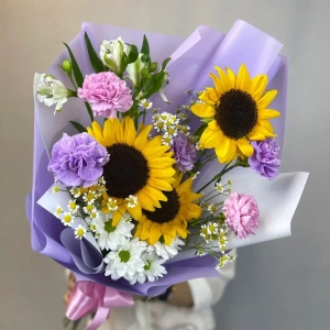 Сборный букет "Секрет отличника" фото 1