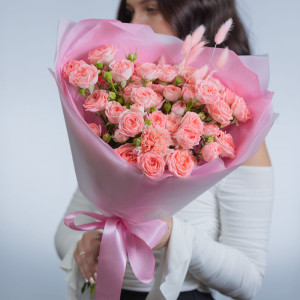 Монобукет из кустовой розы фото 1