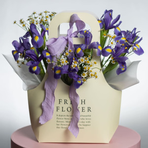 sumochka-s-irisom-i-matrikariey-2-foto-3500-r - scaled-e1760856088259