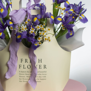 sumochka-s-irisom-i-matrikariey-3-foto-3500-r - scaled