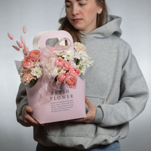 Сумочка с розой Джульетта и хризантемой фото 2