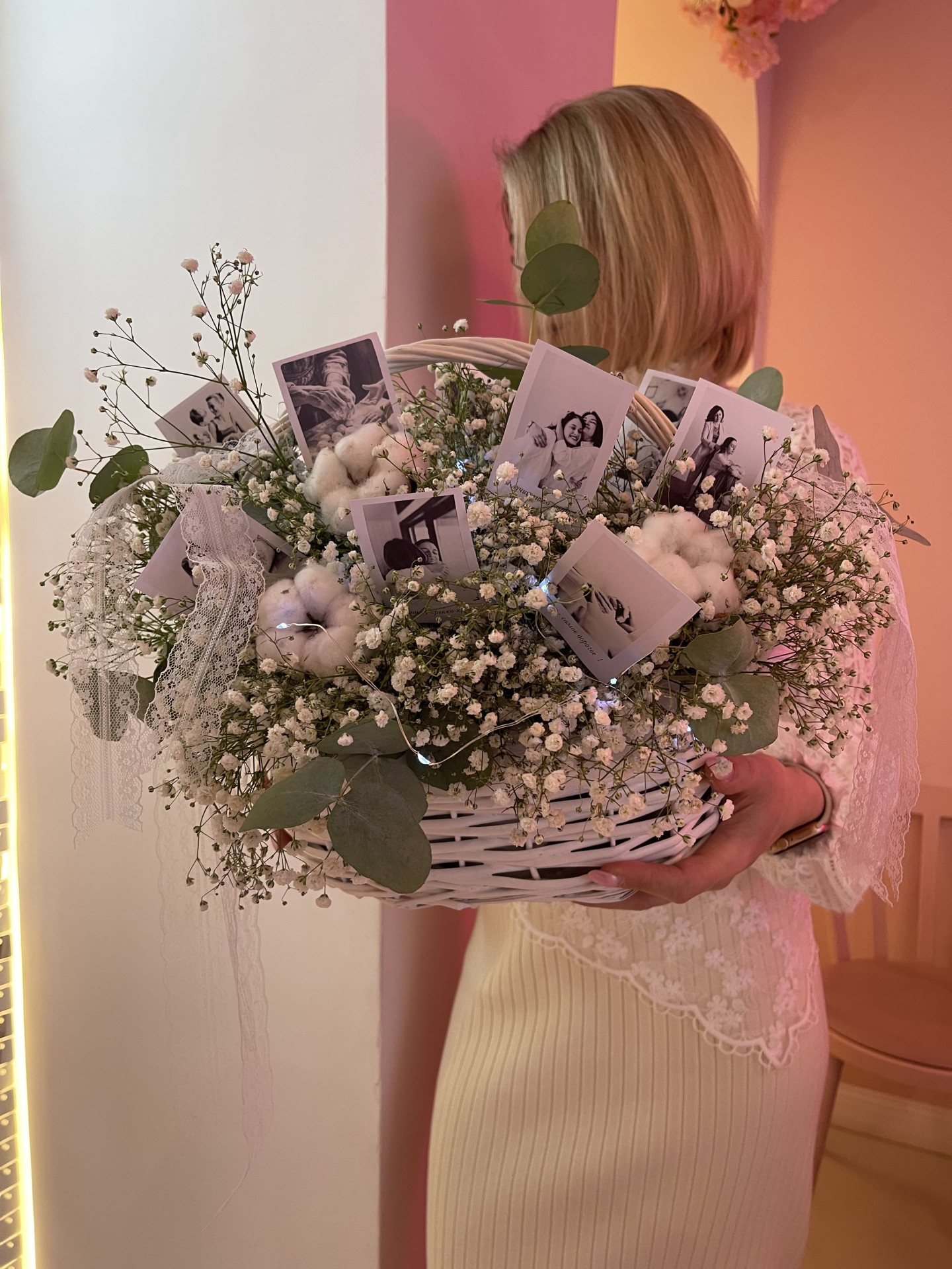 Корзина с гипзофилой и хлопком фото 2 Корзина с гипзофилой и хлопком фото 2