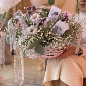 Корзина с гипзофилой и хлопком фото 5