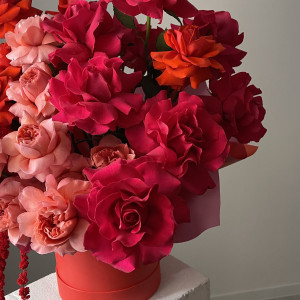 Шляпная коробка с французскими розами фото 2