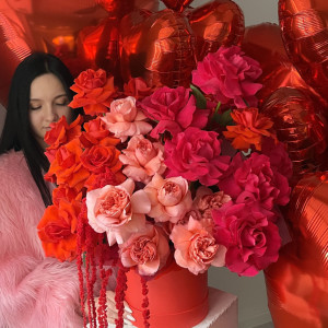 Шляпная коробка с французскими розами фото 3