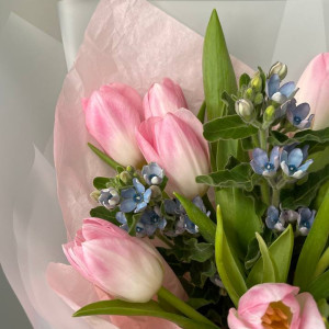 Букет нежных розовых тюльпанов фото 2