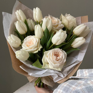 Сборный букет с тюльпанами и розой O'Hara фото 3