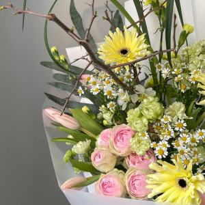 Букет с тюльпаном и герберами Весенний фото 3