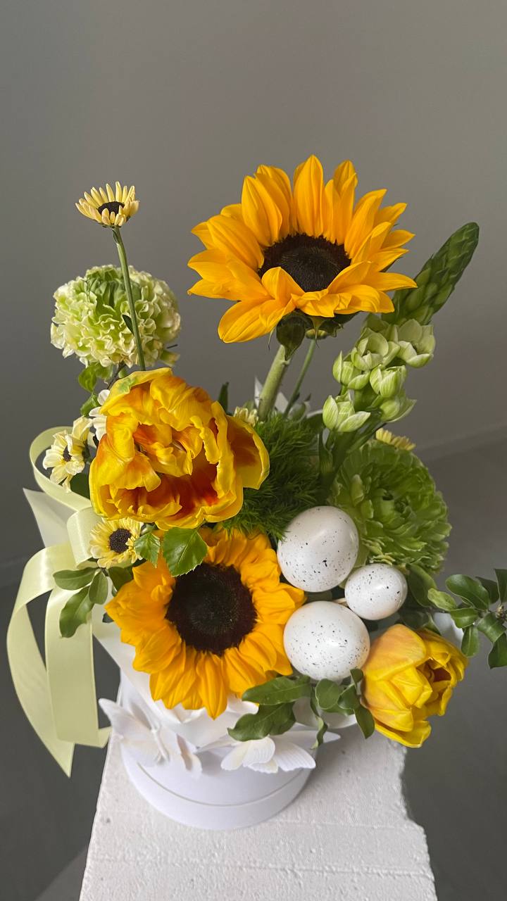 Шляпная коробка с подсолнухом и тюльпаном к Пасхе фото 3 Шляпная коробка с подсолнухом и тюльпаном к Пасхе фото 3